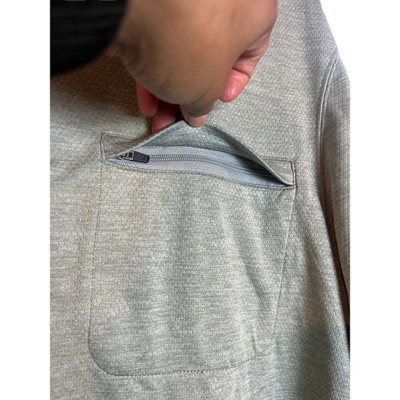 Duluth Trading CO Men’s Dress Shirt - Picture 4 of 9